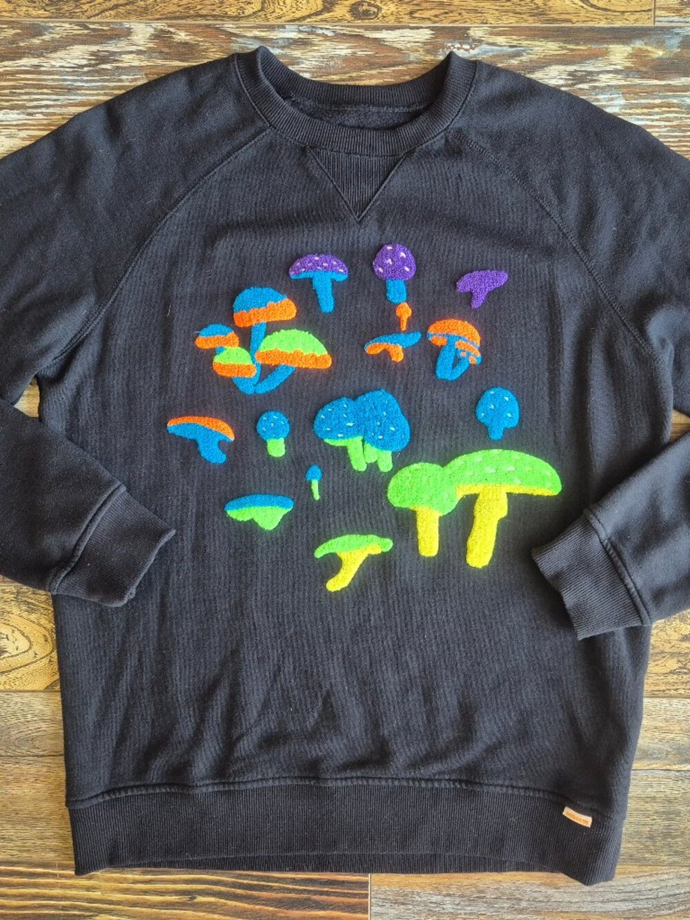 AMBSN x Modest Mouse Mushroom Embroidered Crewneck Sweatshirt Black